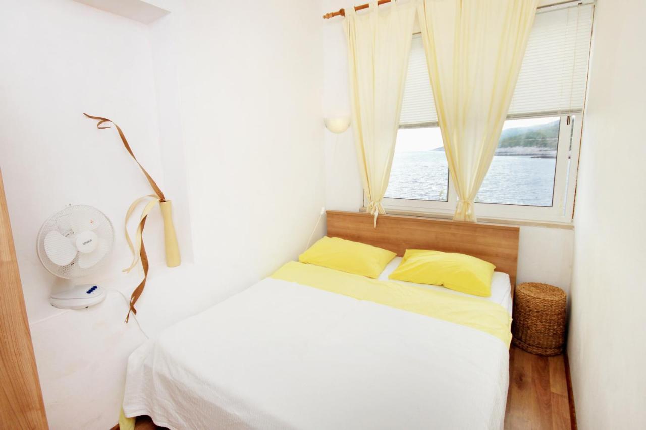 Apartments By The Sea Zavalatica, Korcula - 189 Exterior photo